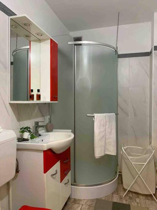 Central Apartment Muncii Area Netflix Bukurešť Exteriér fotografie